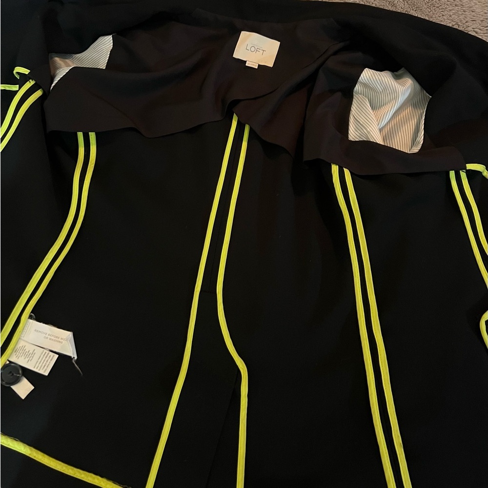 LOFT Black Tailored Women's Blazer Excellent - Picture 4 of 10